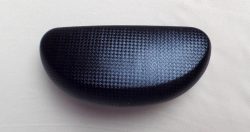 Csattanós műbőr tok + törlőkendő 08 carbon mintás